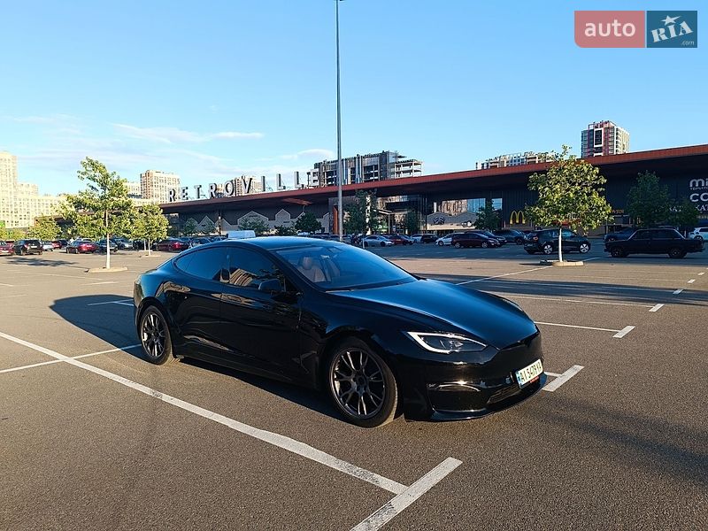 Лифтбек Tesla Model S 2022 в Киеве