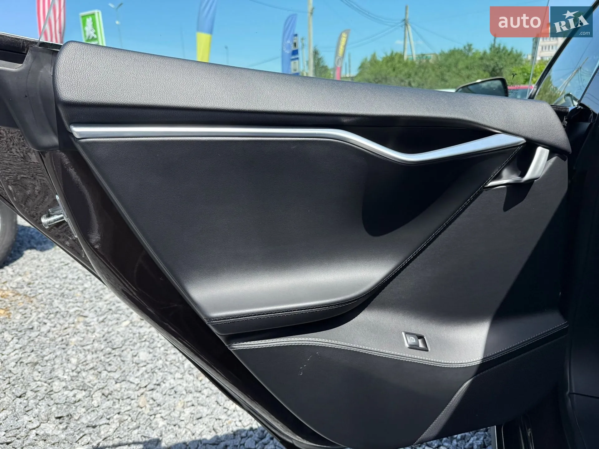 2014 Tesla Model S - мініатюра 12
