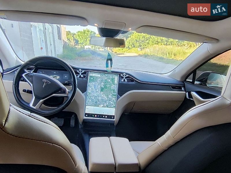 Лифтбек Tesla Model S 2016 в Черкассах фото 25 Лифтбек Tesla Model S 2016 в Черкассах