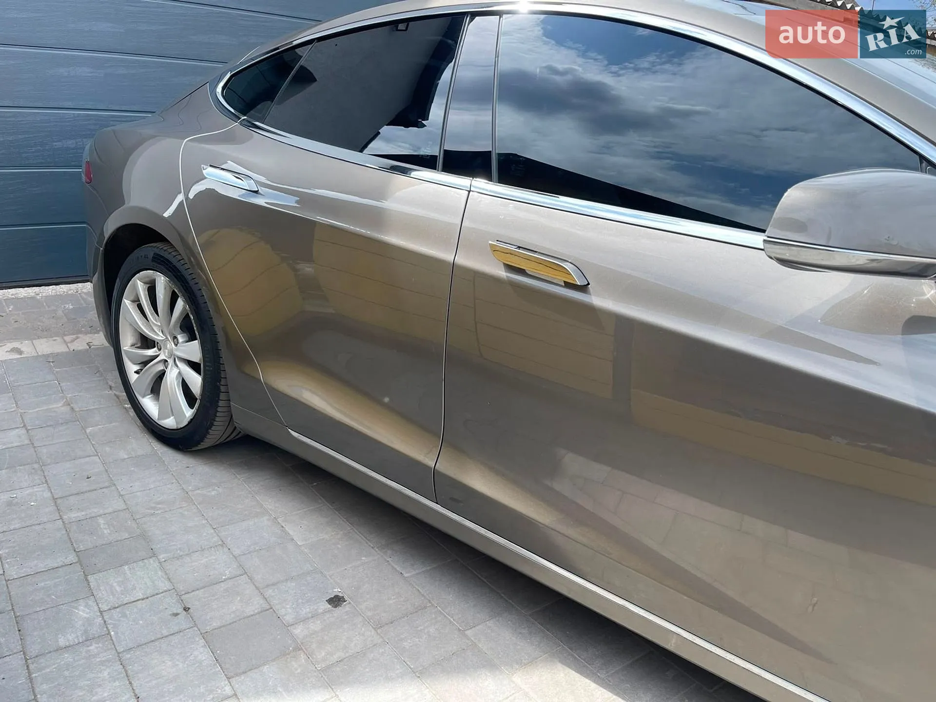 2016 Tesla Model S - мініатюра 8