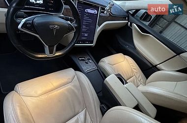 Лифтбек Tesla Model S 2017 в Киеве