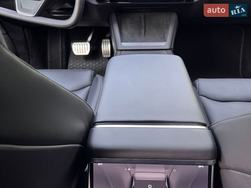 Ліфтбек Tesla Model S 2022 в Києві