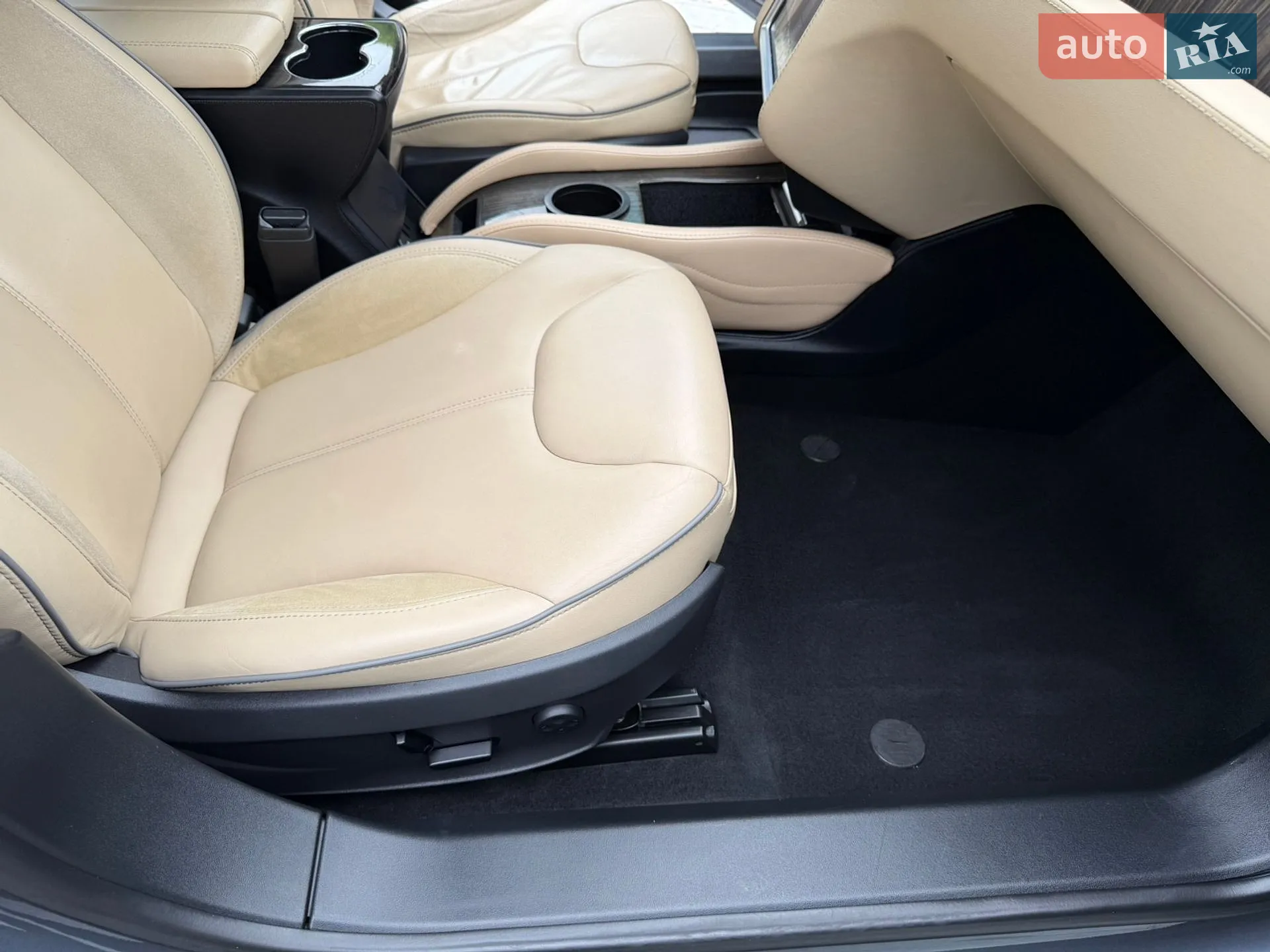 2013 Tesla Model S - мініатюра 38