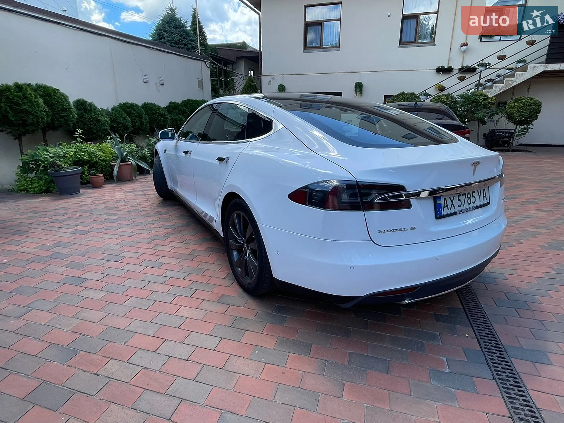 2016 Tesla Model S - мініатюра 11
