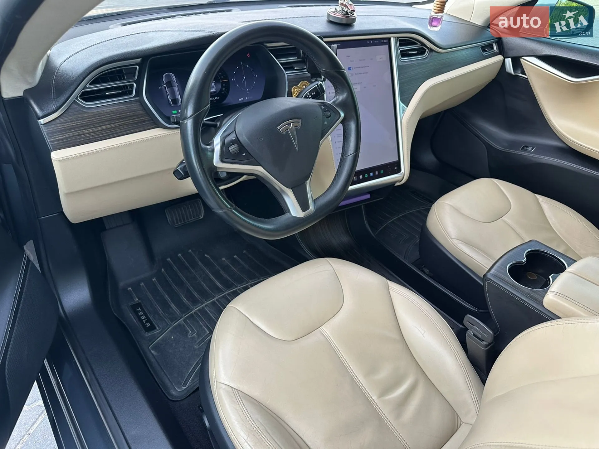 2014 Tesla Model S - мініатюра 31