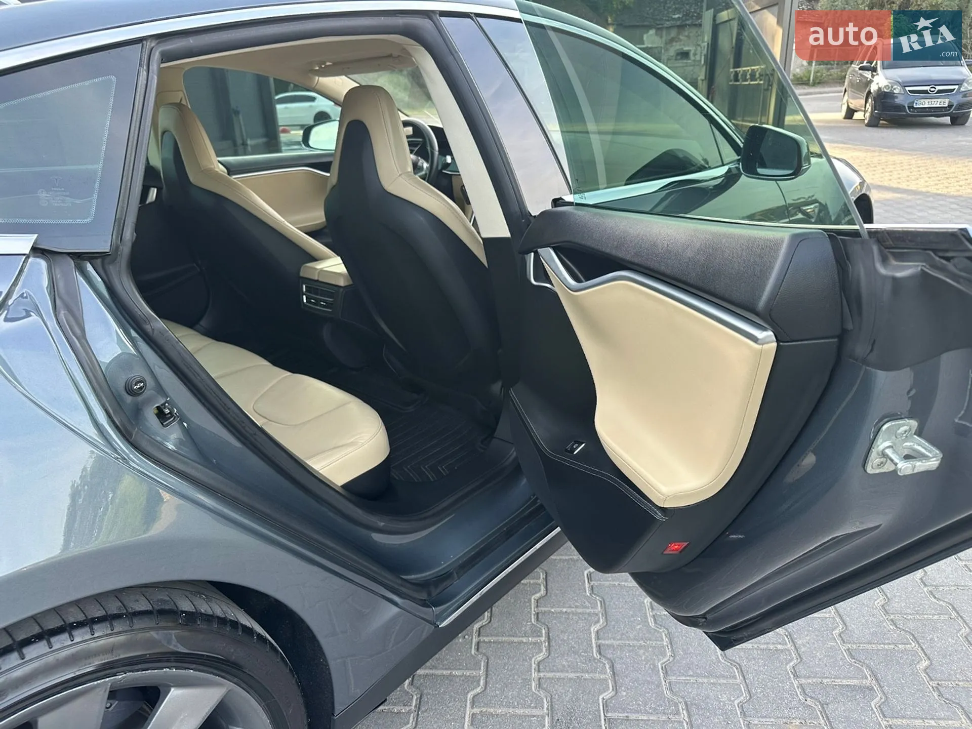 2014 Tesla Model S - мініатюра 43