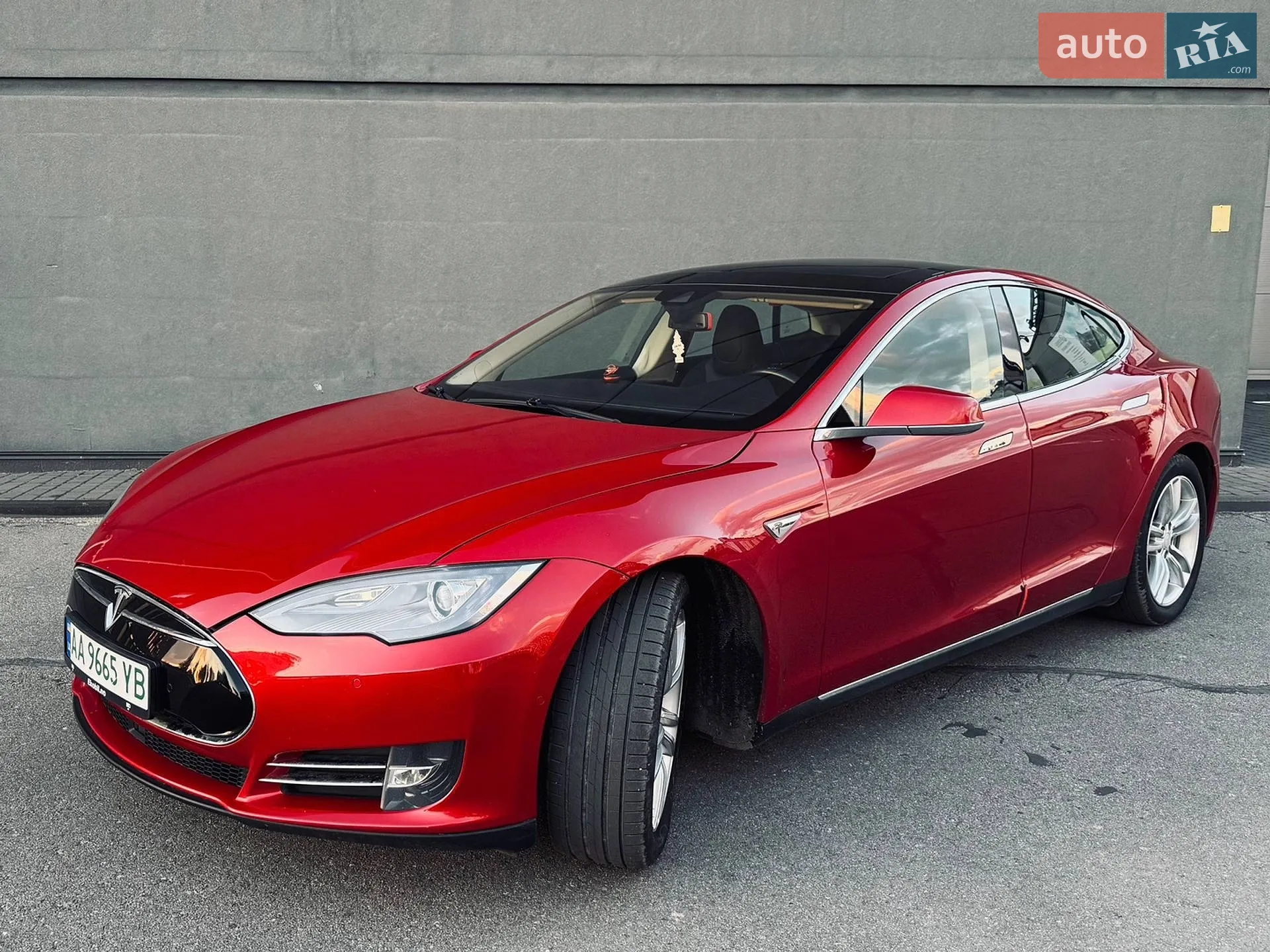 2014 Tesla Model S - мініатюра 3
