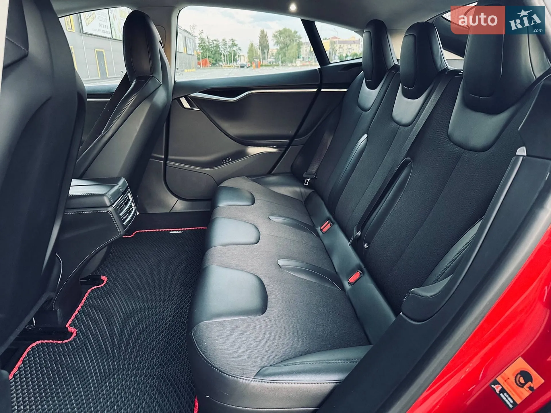 2014 Tesla Model S - мініатюра 30