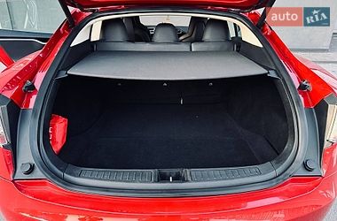Лифтбек Tesla Model S 2014 в Киеве