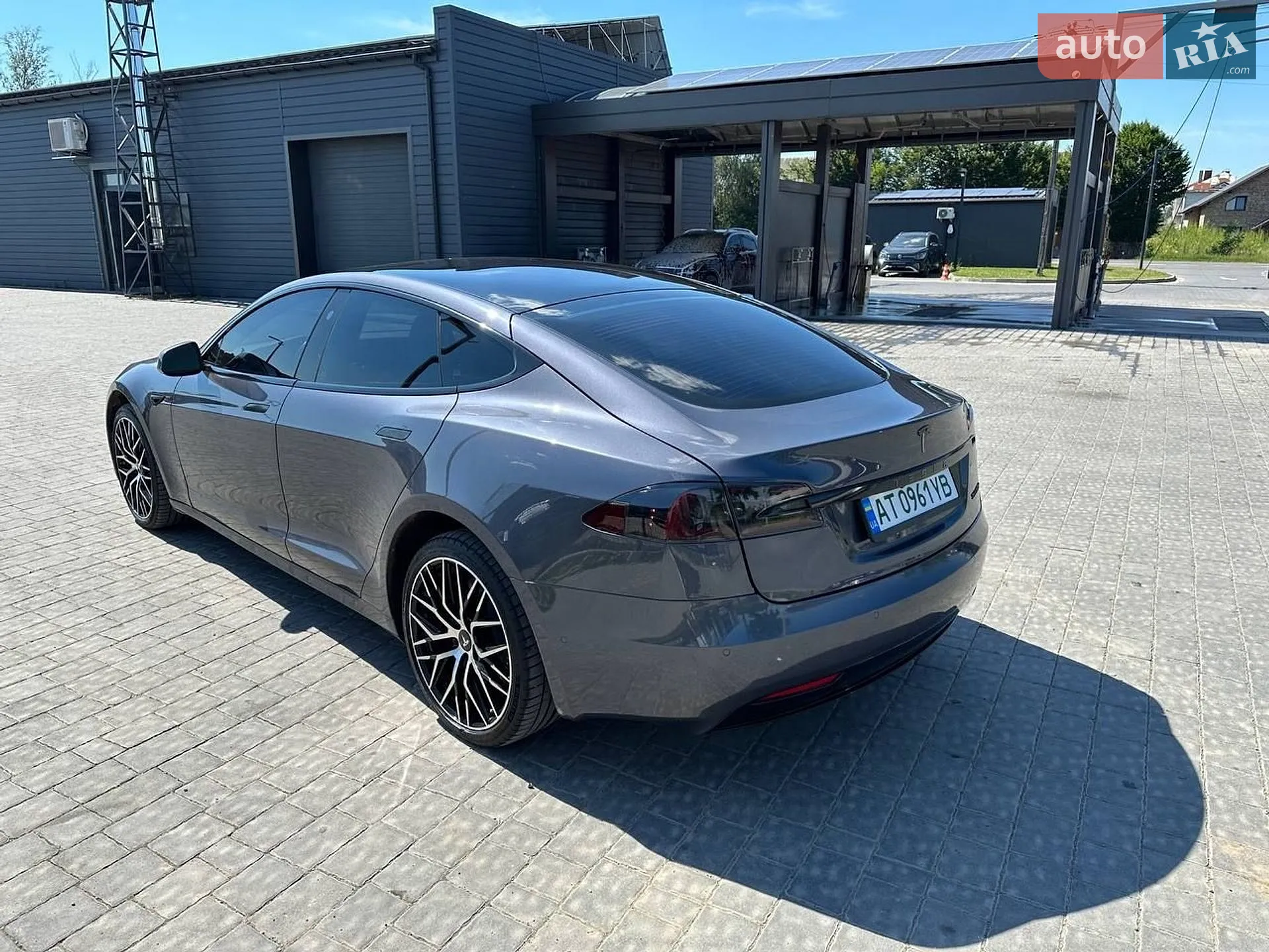2020 Tesla Model S - мініатюра 8