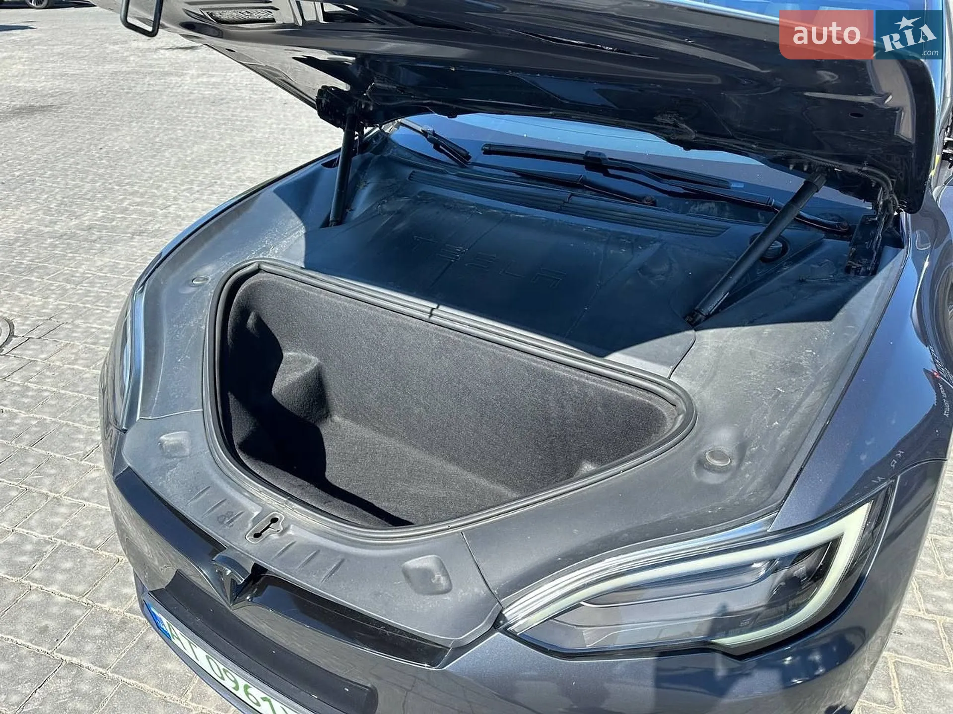 2020 Tesla Model S - мініатюра 21