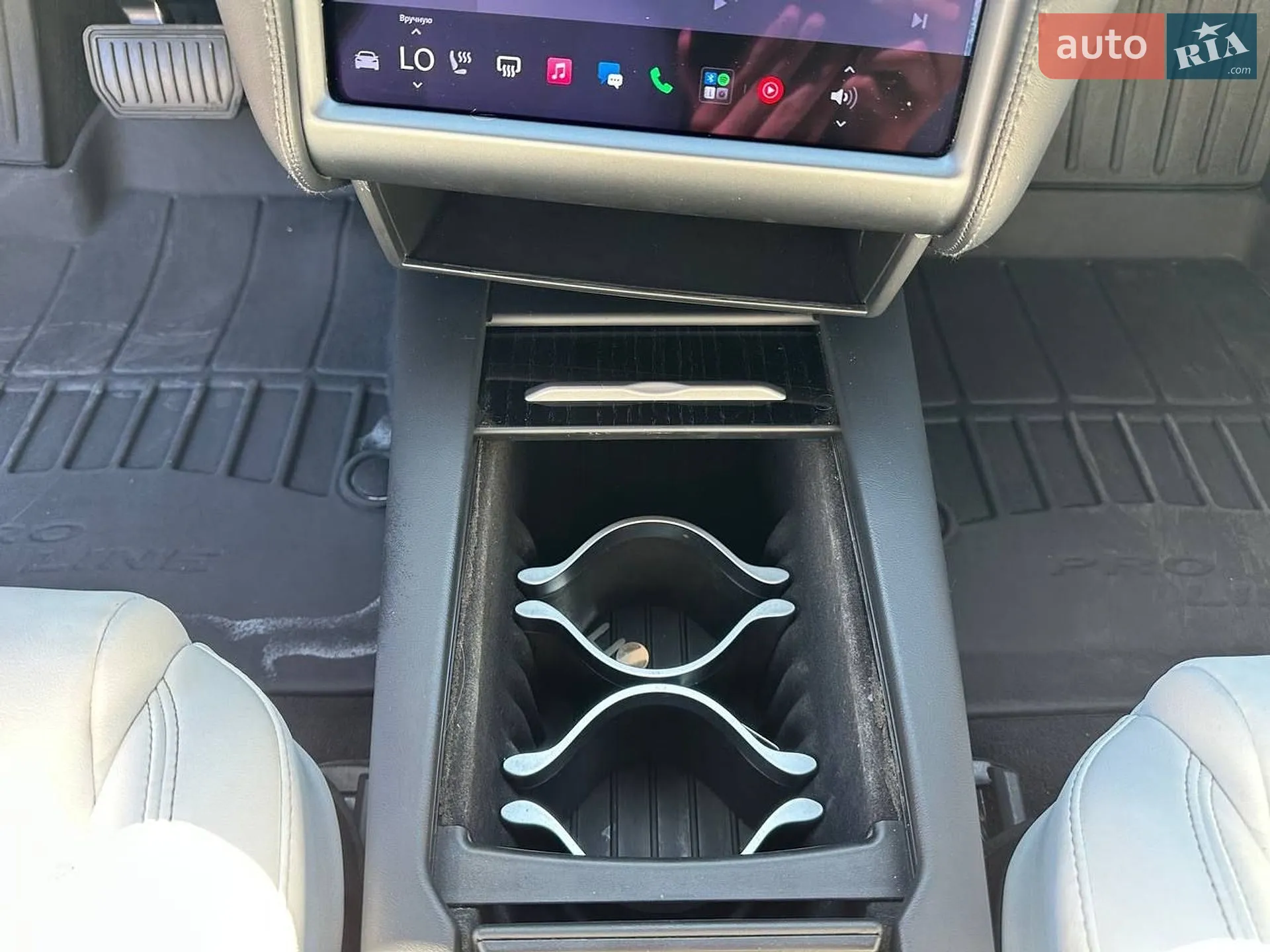 2020 Tesla Model S - мініатюра 26