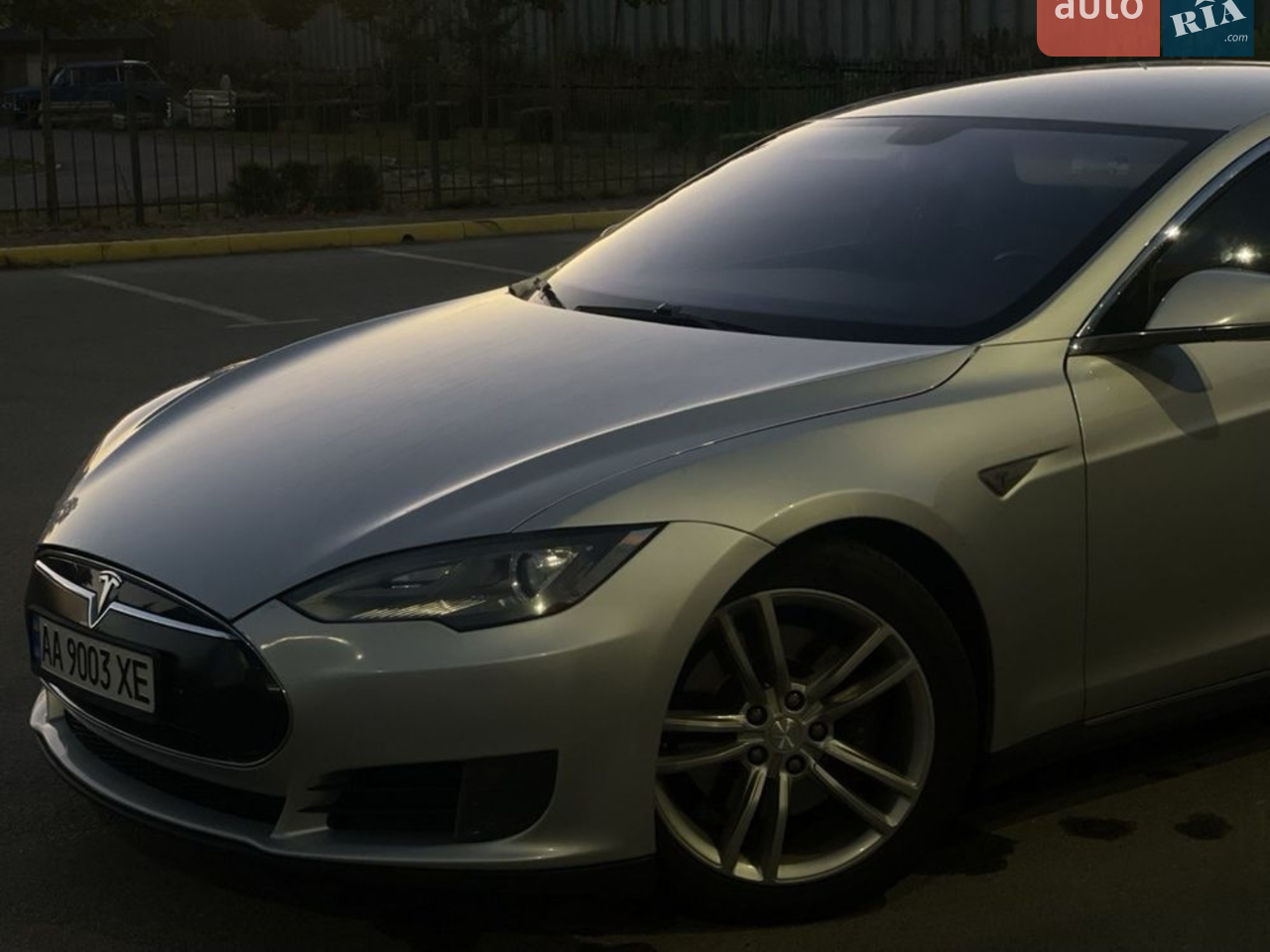 2013 Tesla Model S - мініатюра 27