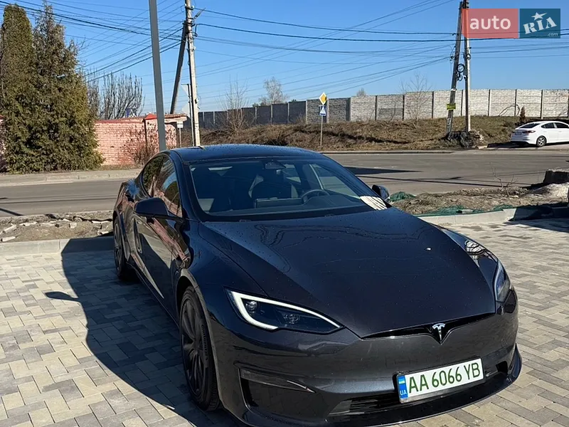 Tesla Model S 2023