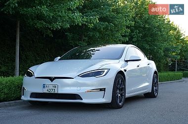 Лифтбек Tesla Model S 2022 в Киеве