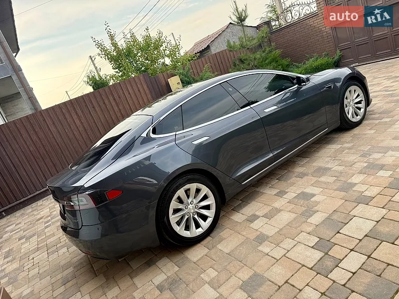 Tesla Model S 2018 VIN 5YJSA1E20JF297702 фото оголошення 22 з 115