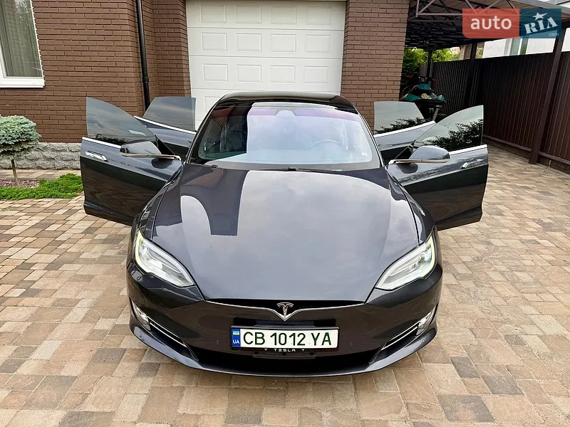 Tesla Model S 2018 VIN 5YJSA1E20JF297702 фото оголошення 28 з 115