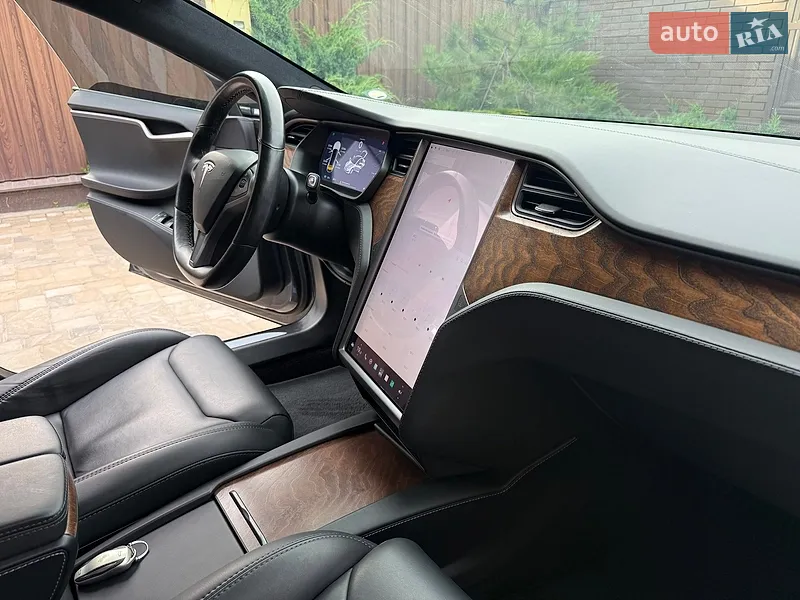 Tesla Model S 2018 VIN 5YJSA1E20JF297702 фото оголошення 68 з 115
