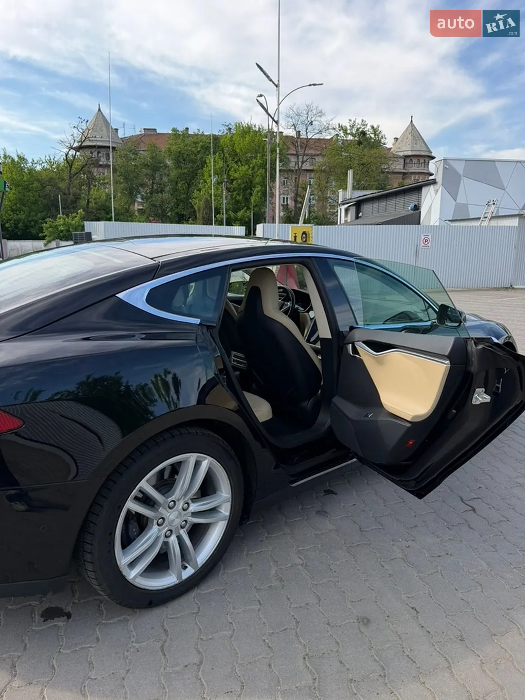 2015 Tesla Model S - мініатюра 14