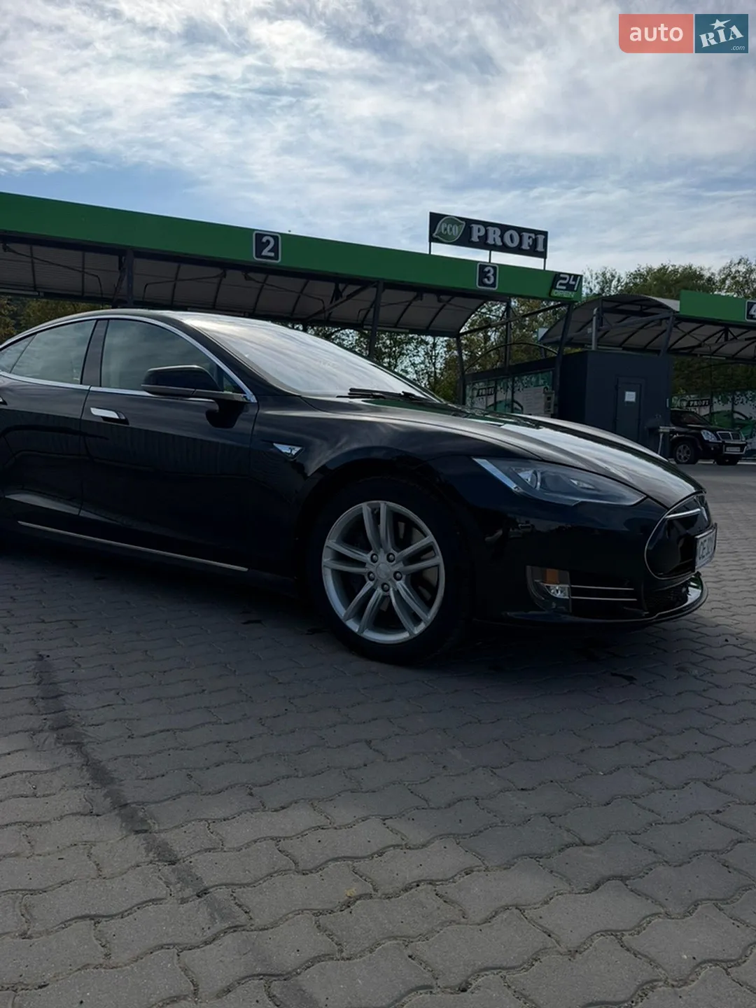 2015 Tesla Model S - мініатюра 19
