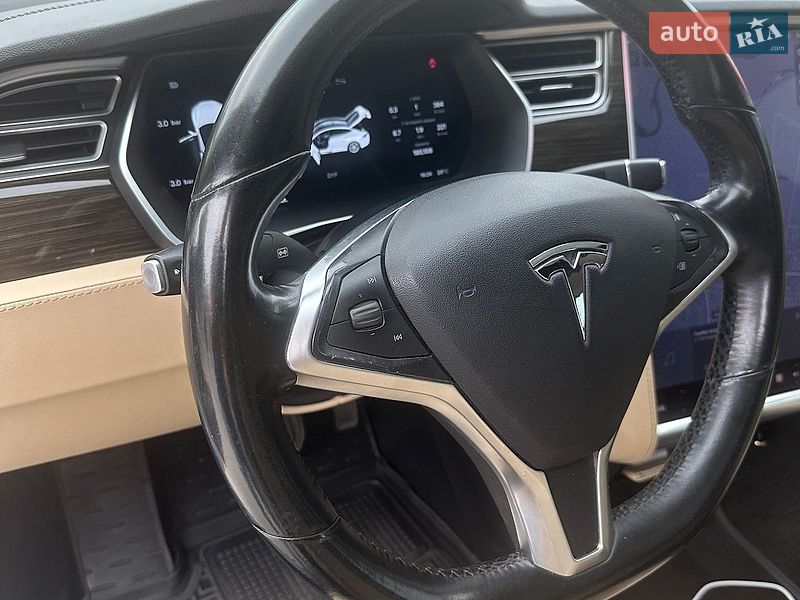 Ліфтбек Tesla Model S 2014 в Виноградові