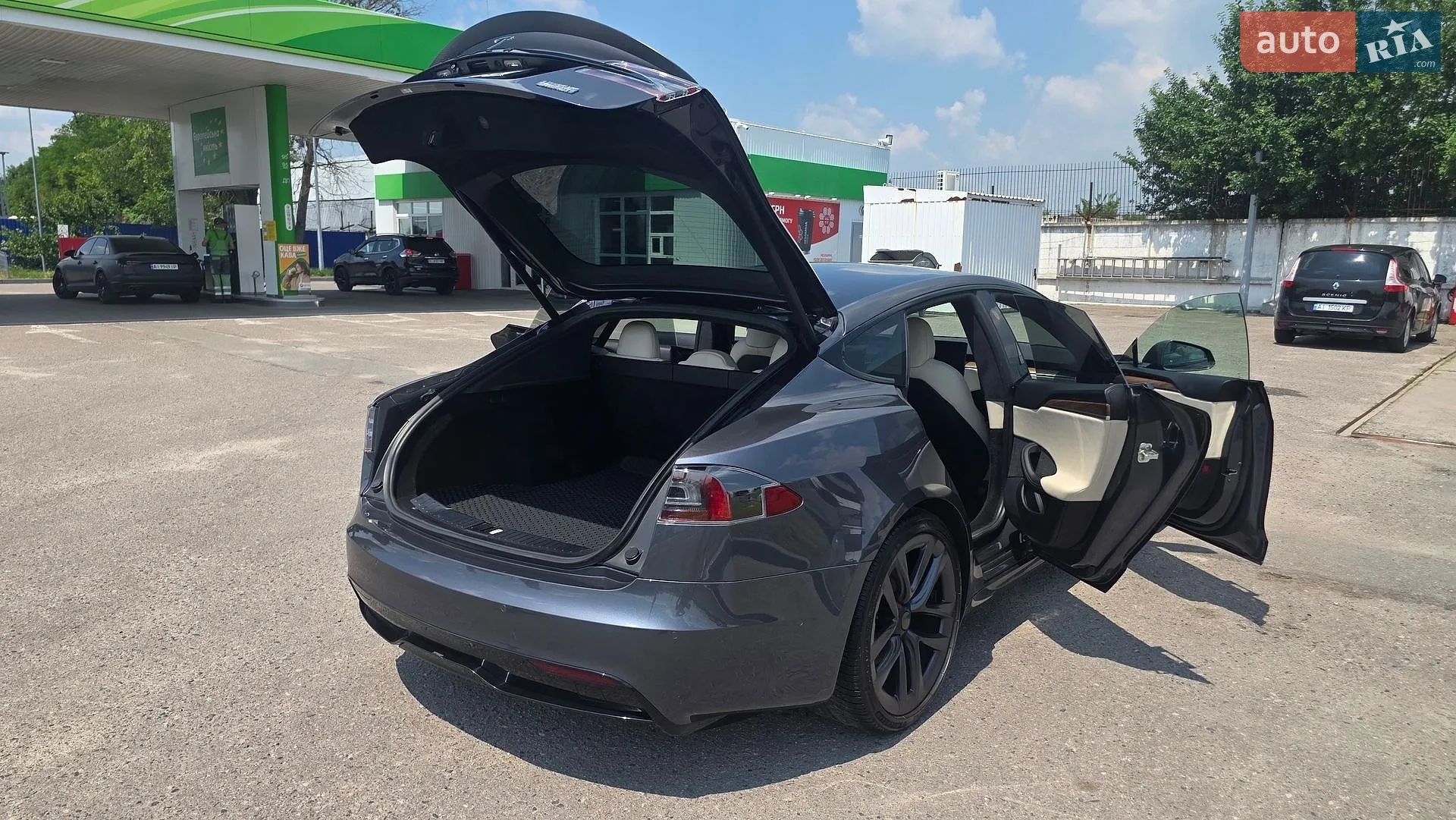 2021 Tesla Model S - мініатюра 31