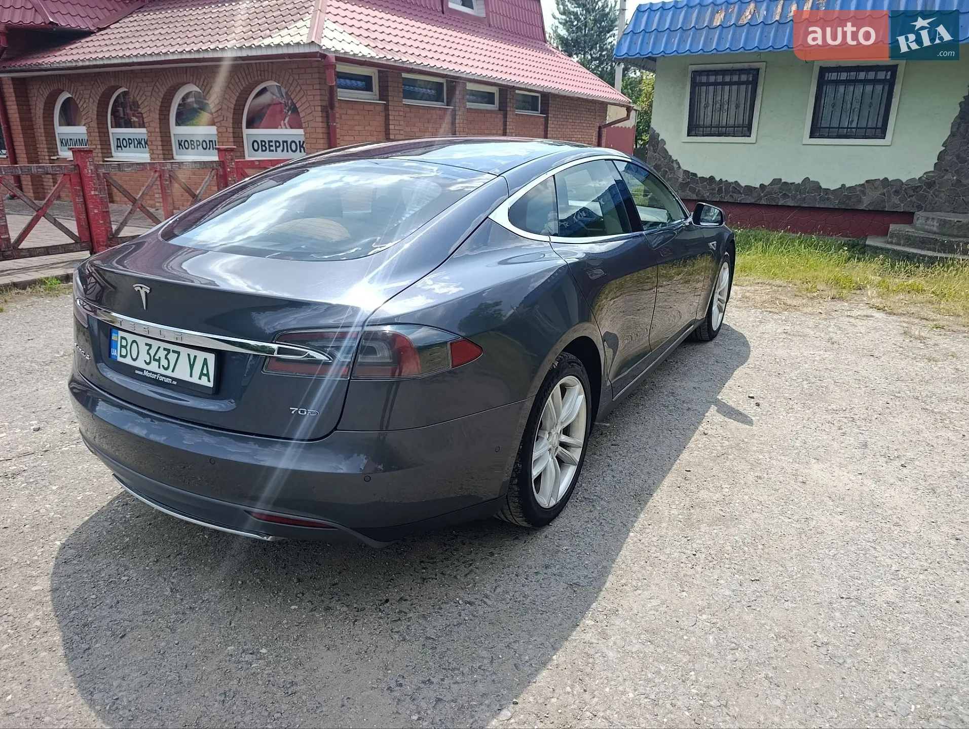 2015 Tesla Model S - мініатюра 3