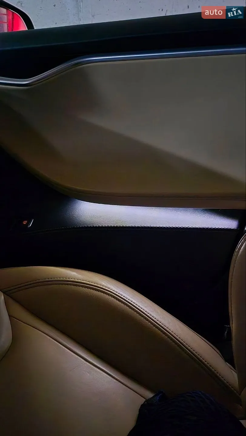 2015 Tesla Model S - мініатюра 18