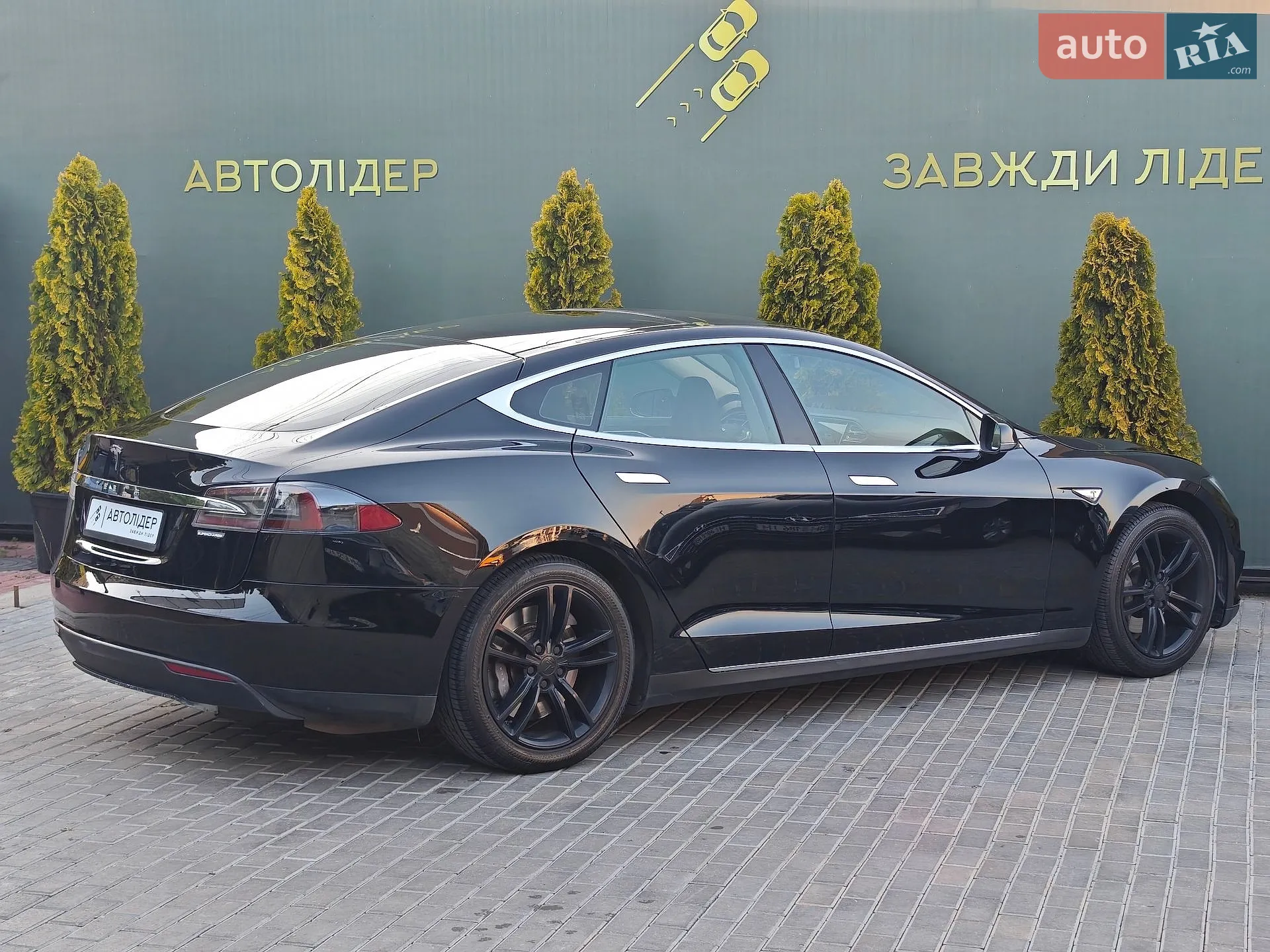 2013 Tesla Model S - мініатюра 27