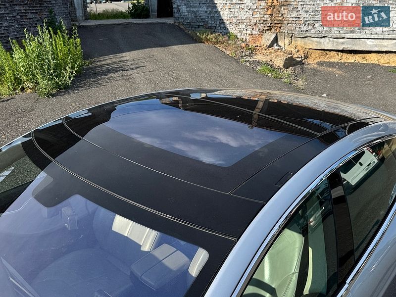 Лифтбек Tesla Model S 2013 в Виннице