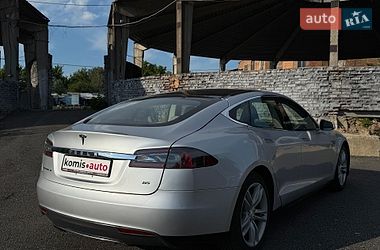 Ліфтбек Tesla Model S 2013 в Вінниці фото 27 Ліфтбек Tesla Model S 2013 в Вінниці