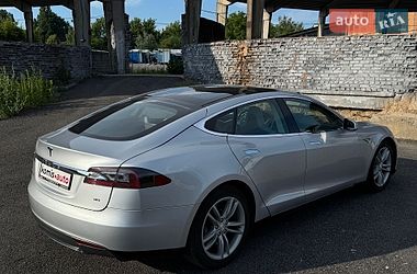 Ліфтбек Tesla Model S 2013 в Вінниці фото 25 Ліфтбек Tesla Model S 2013 в Вінниці
