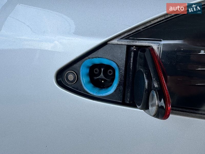 Ліфтбек Tesla Model S 2013 в Вінниці фото 72 Ліфтбек Tesla Model S 2013 в Вінниці