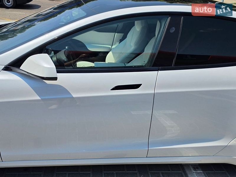 Лифтбек Tesla Model S 2021 в Одессе
