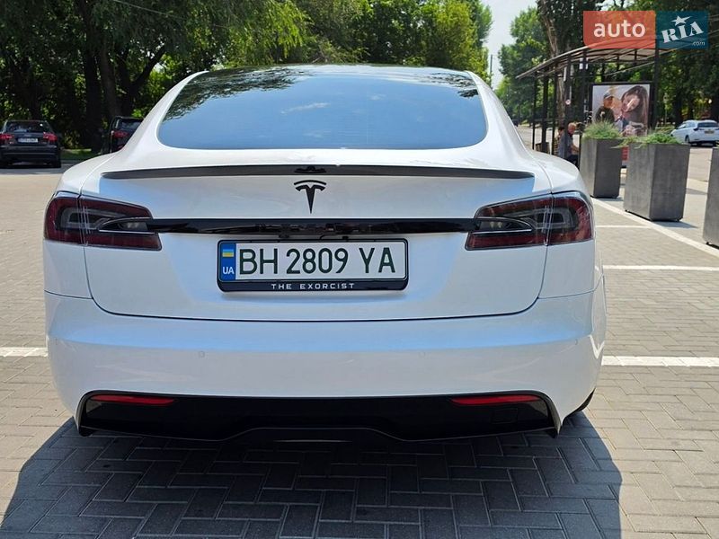 Лифтбек Tesla Model S 2021 в Одессе