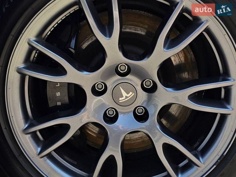 Лифтбек Tesla Model S 2021 в Одессе