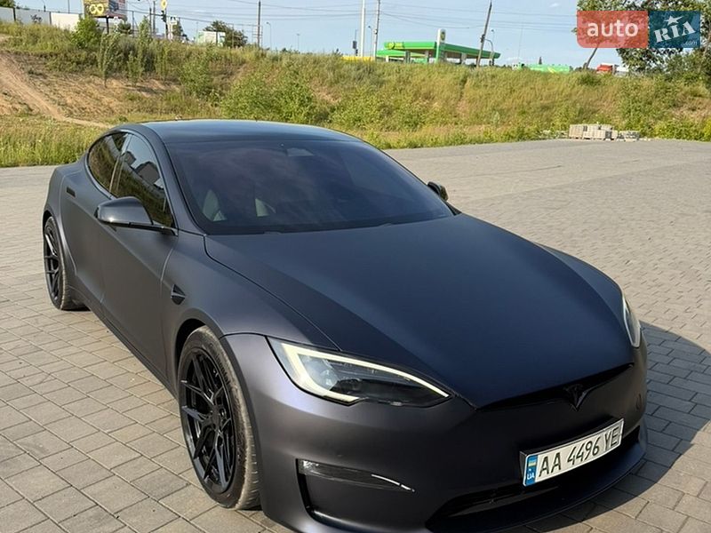 Лифтбек Tesla Model S 2021 в Киеве