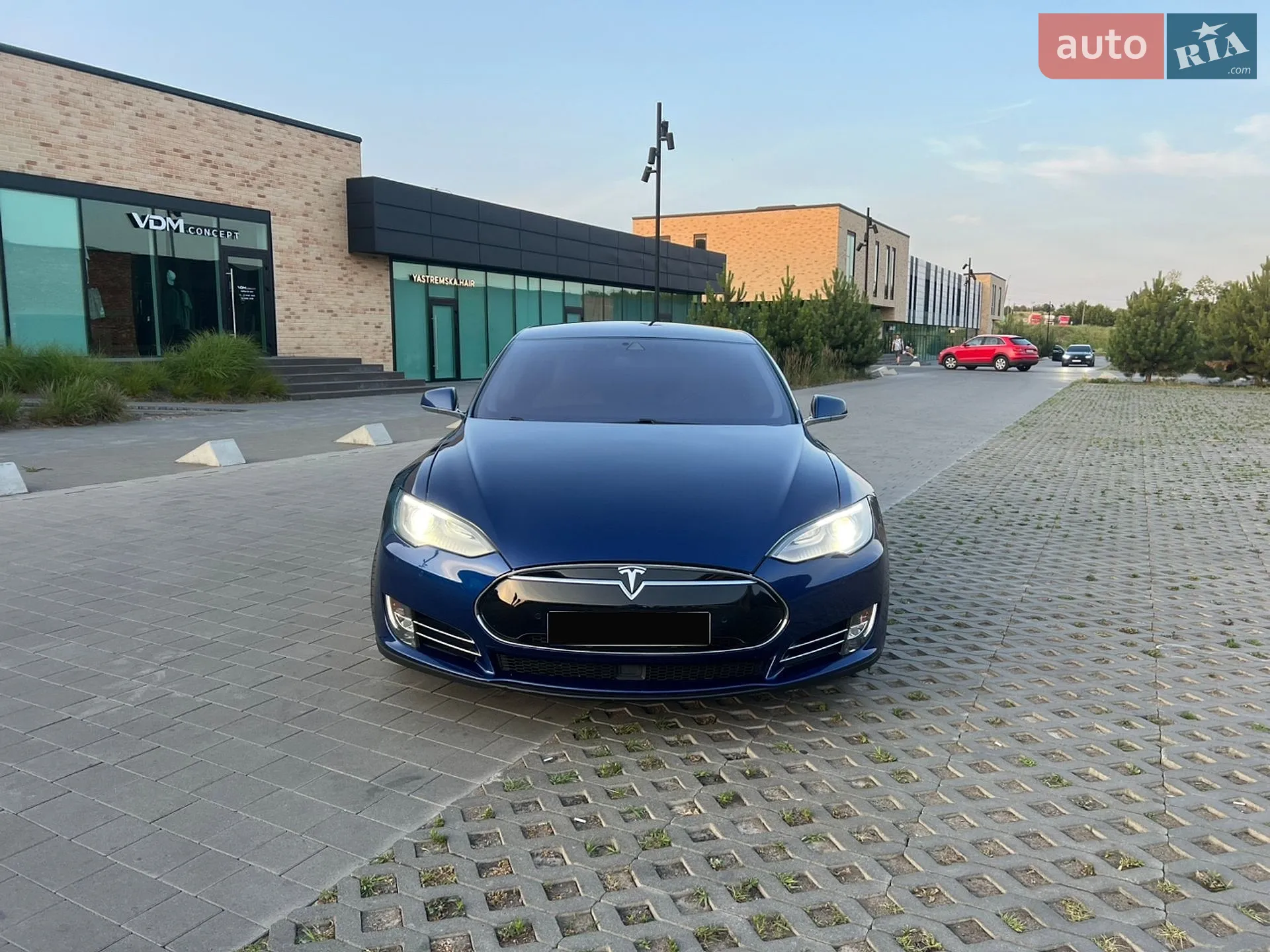 2015 Tesla Model S - мініатюра 4