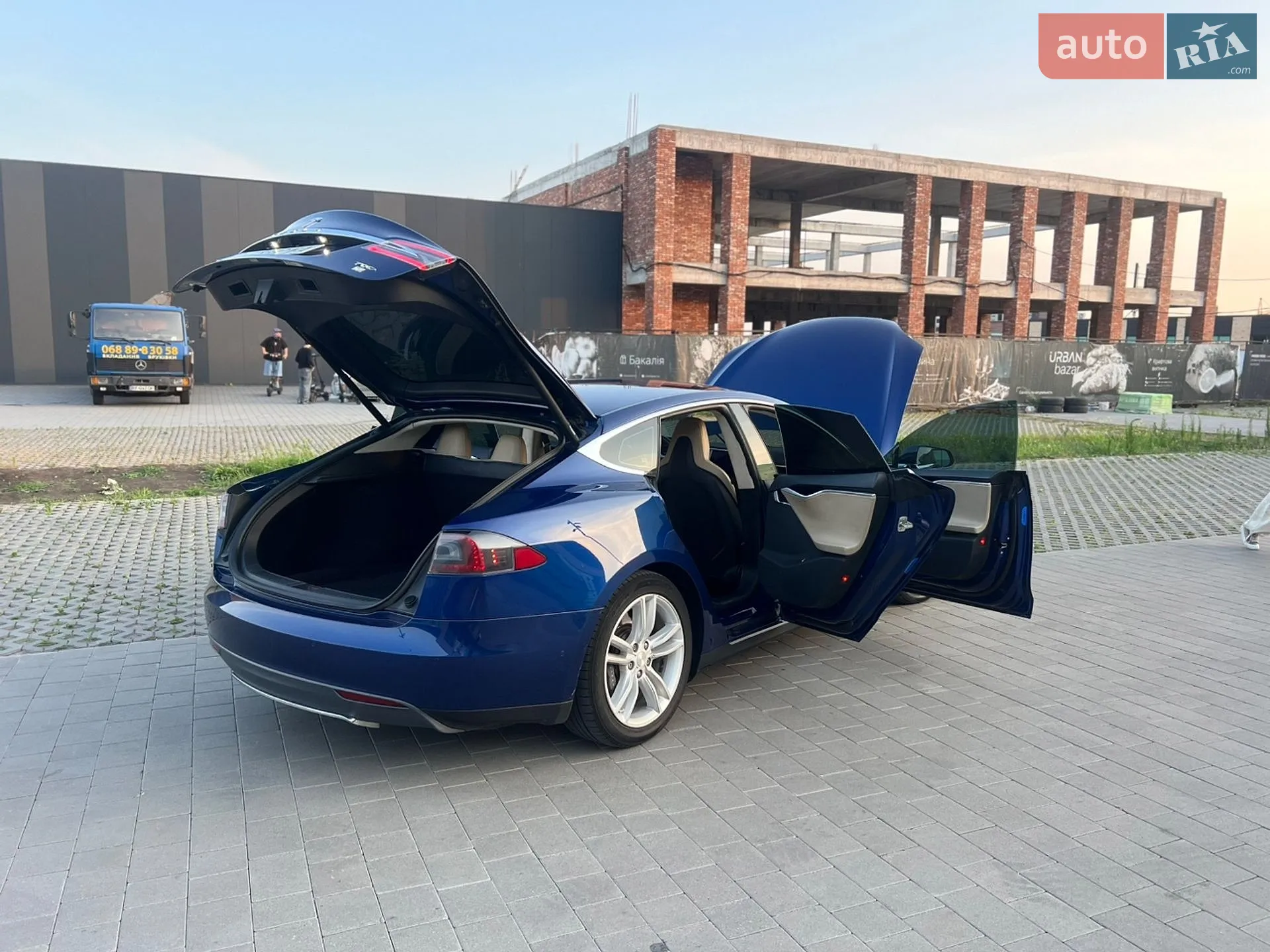 2015 Tesla Model S - мініатюра 10
