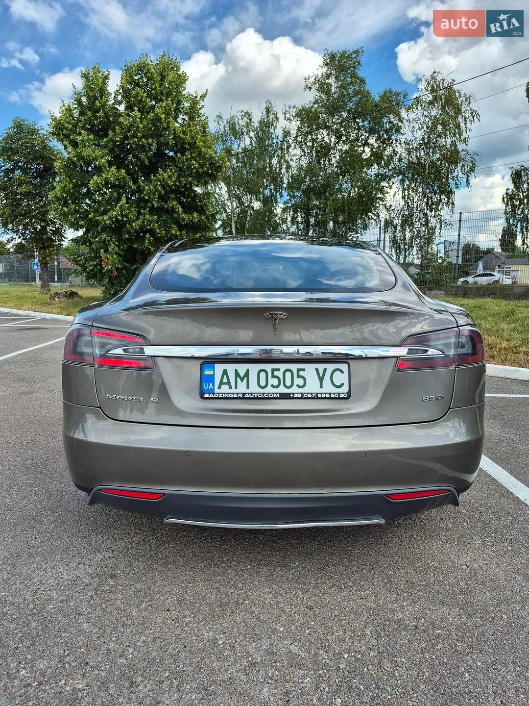 2015 Tesla Model S - мініатюра 5