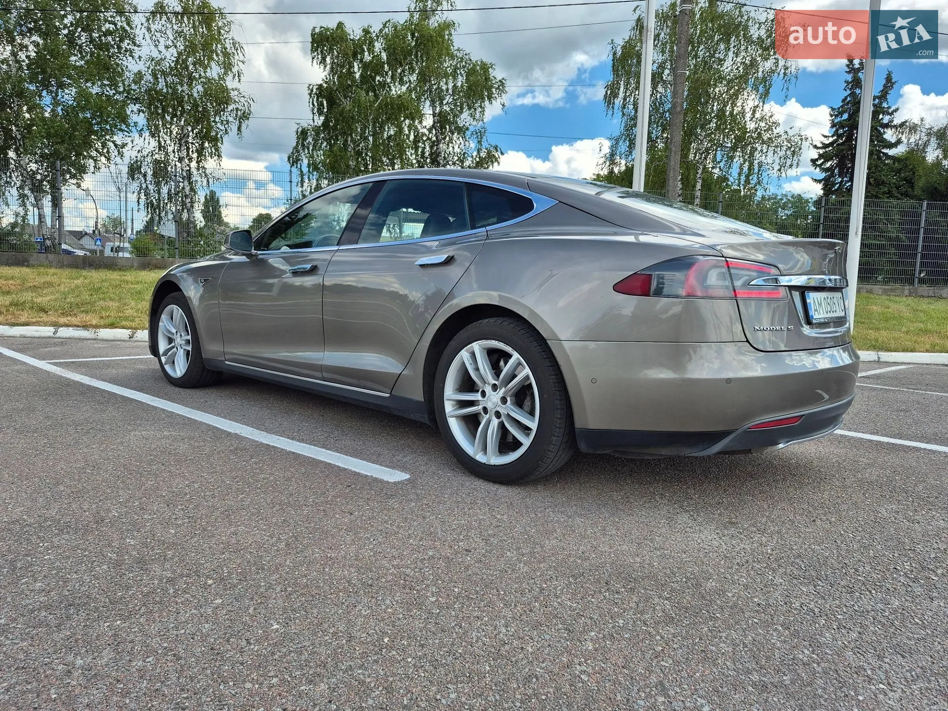 2015 Tesla Model S - мініатюра 4