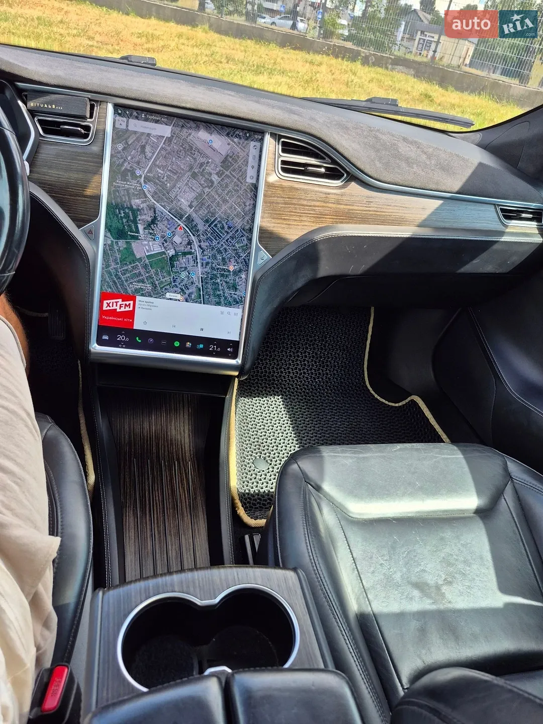 2015 Tesla Model S - мініатюра 14