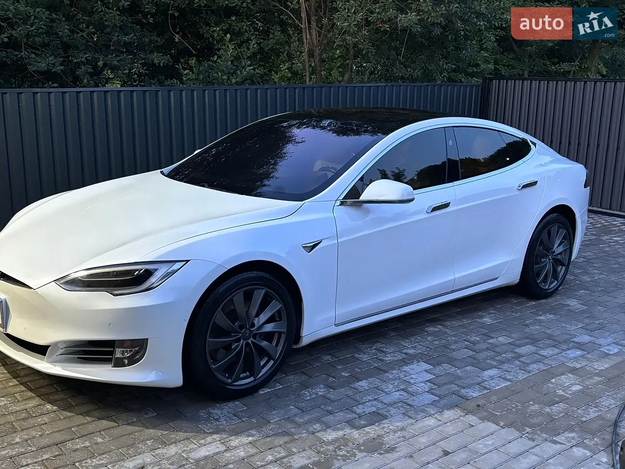 2016 Tesla Model S - мініатюра 38