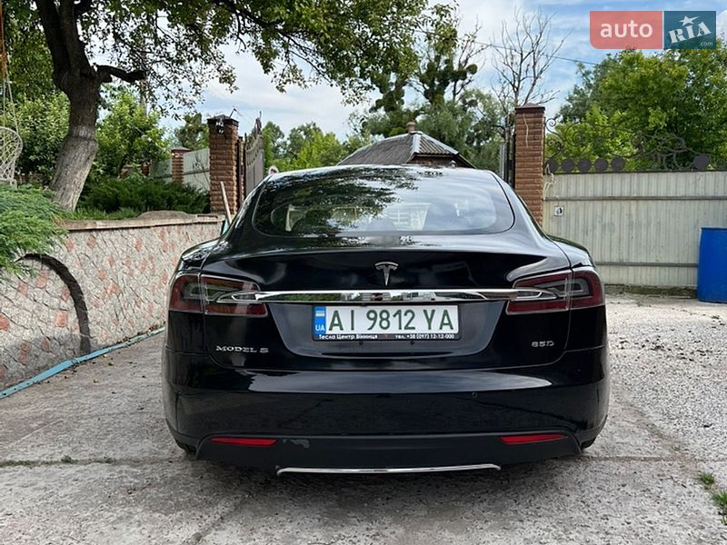 Ліфтбек Tesla Model S 2014 в Обухові