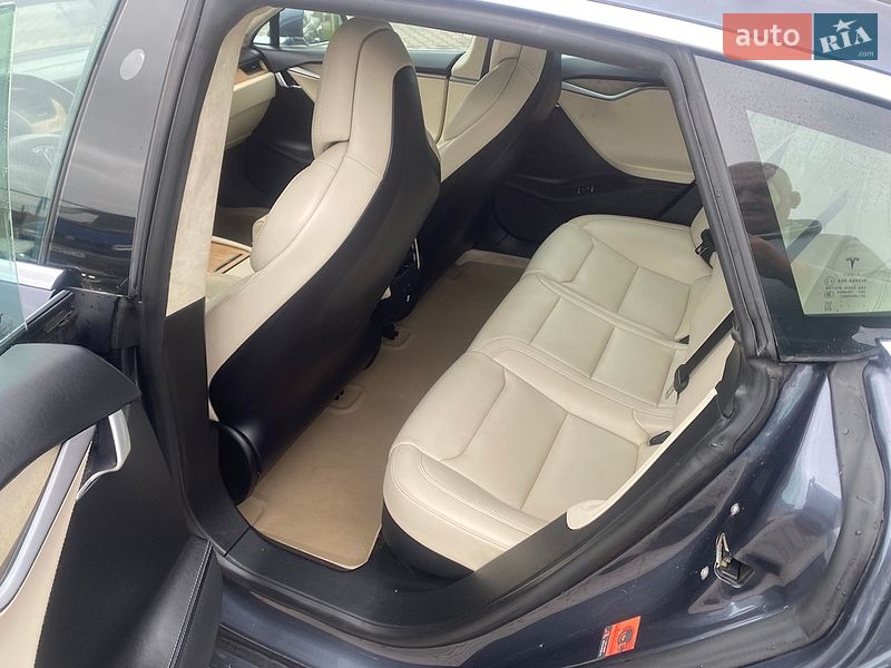 Ліфтбек Tesla Model S 2018 в Луцьку фото 12 Ліфтбек Tesla Model S 2018 в Луцьку
