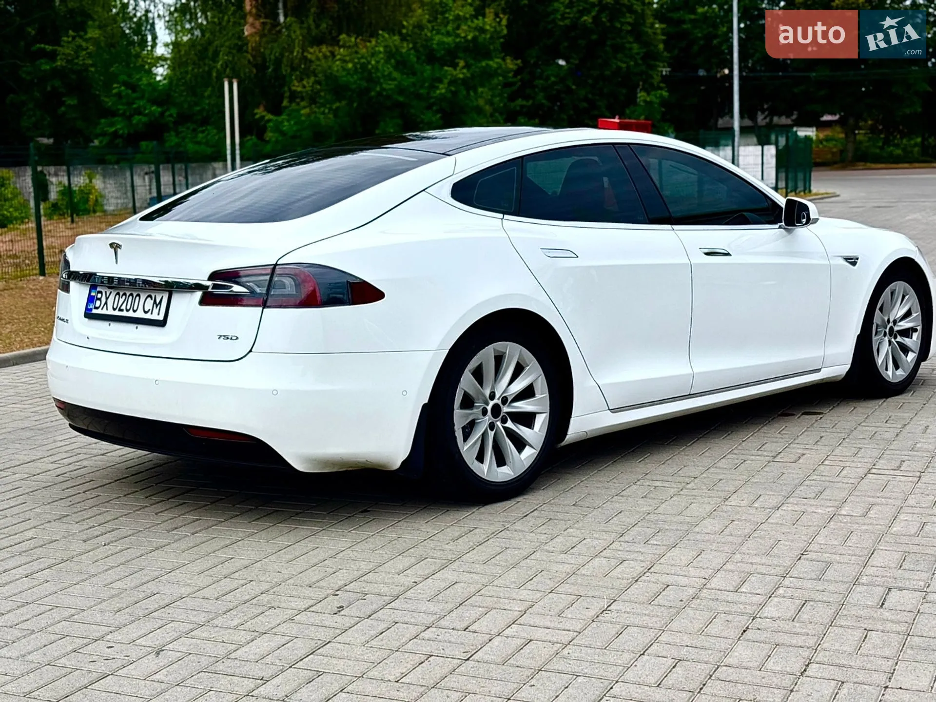 2016 Tesla Model S - мініатюра 3