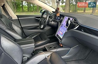 Ліфтбек Tesla Model S 2015 в Вінниці
