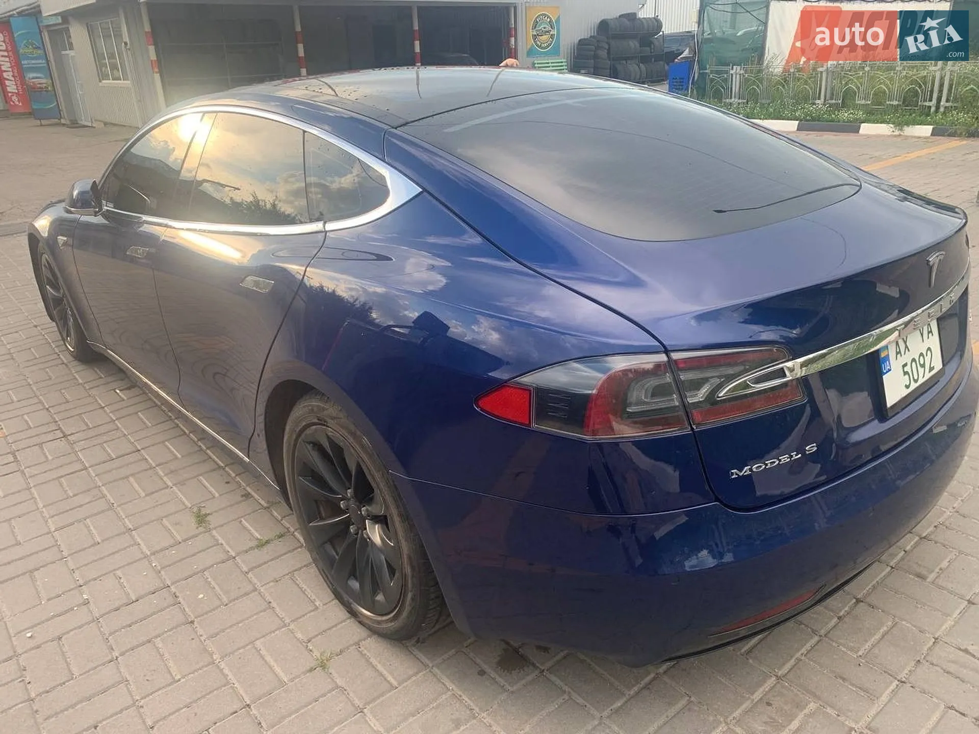 2016 Tesla Model S - мініатюра 4
