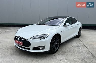 Лифтбек Tesla Model S 2013 в Виннице