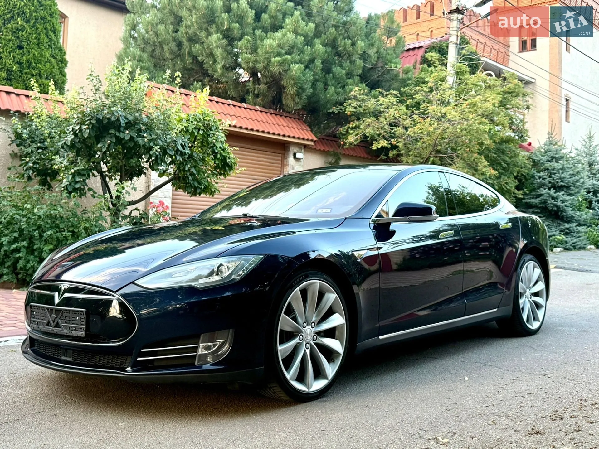 2015 Tesla Model S - мініатюра 2